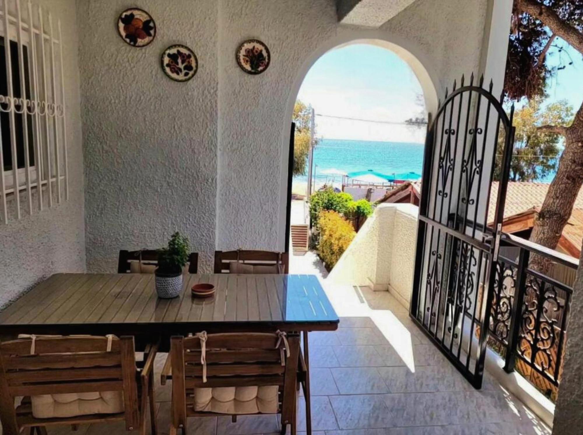 Aphrodite'S Apartments อาร์เตมีดา ภายนอก รูปภาพ